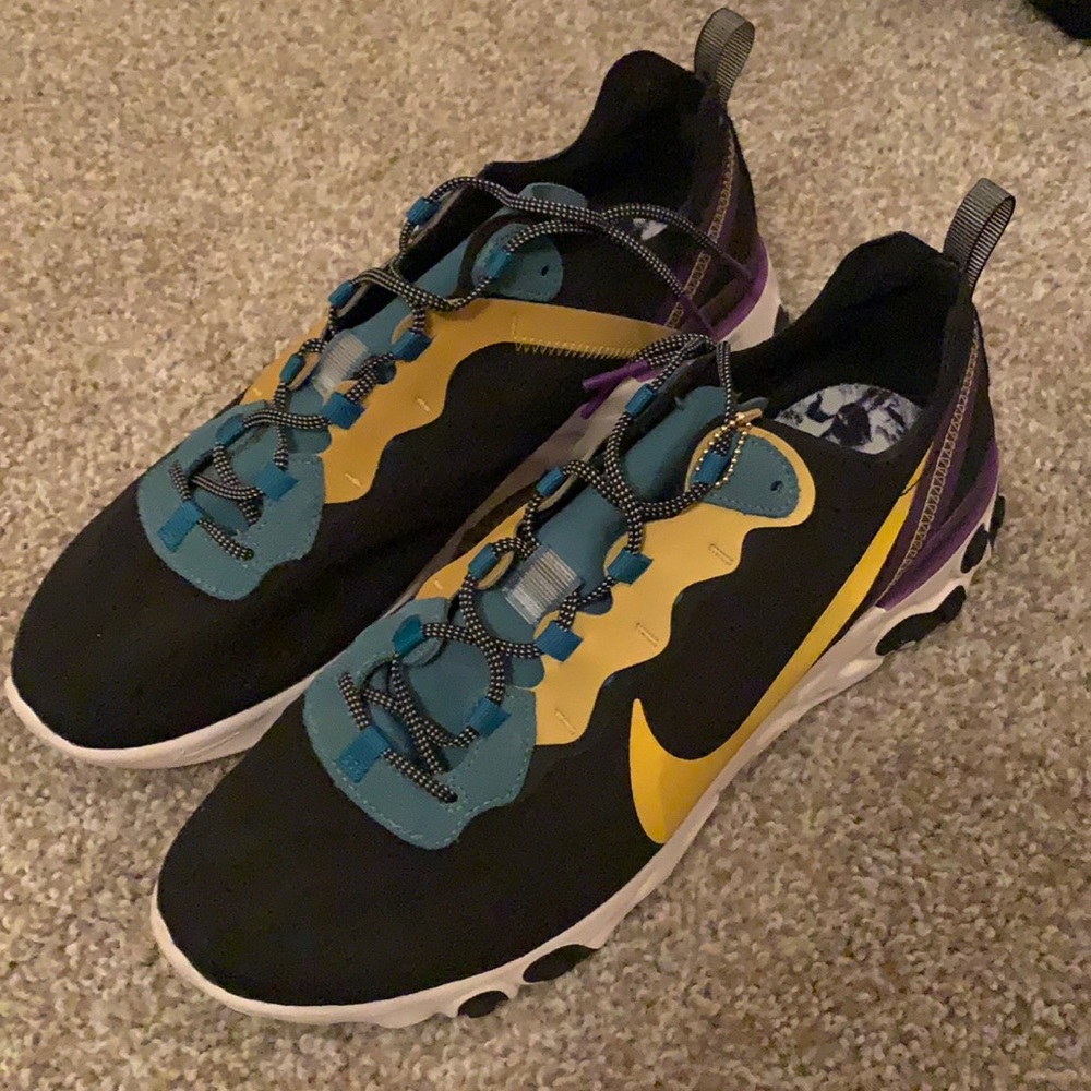 Nike ACG Element 55 React